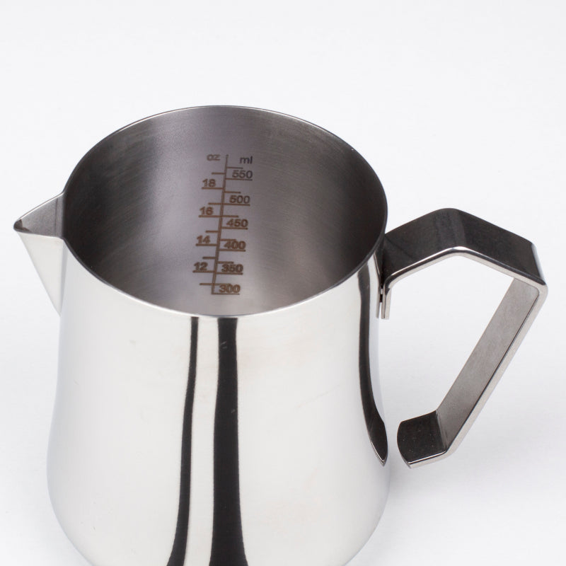 MOTTA TULIP MILK JUG - GRADUATED MEASURES