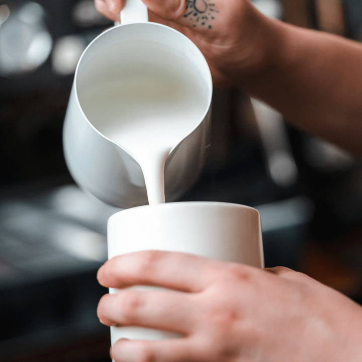 RHINO STEALTH MILK PITCHER 350ML - WHITE